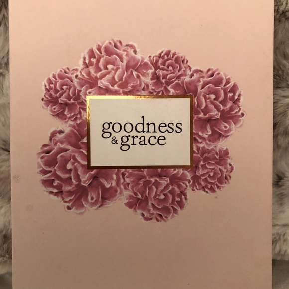 Goodness & grace make up palette pink NWT - Picture 5 of 12
